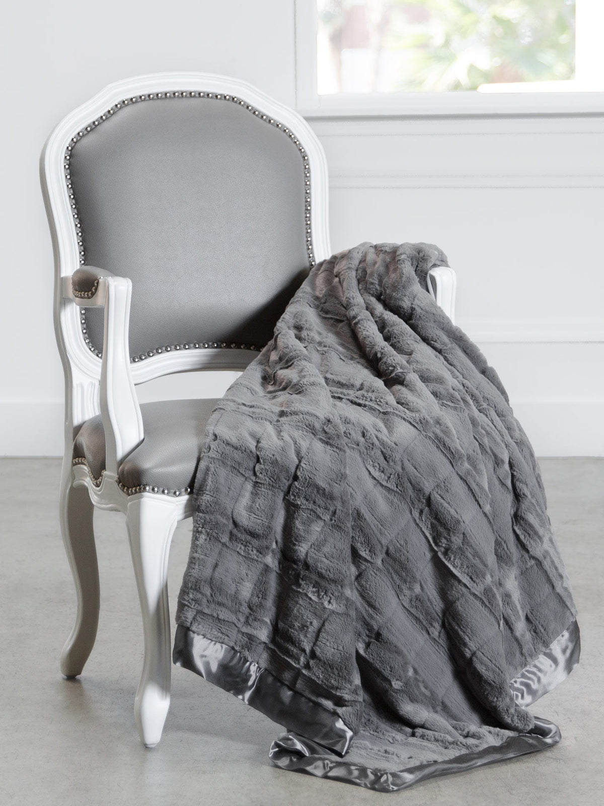 Luxe™ Waterfall Throw